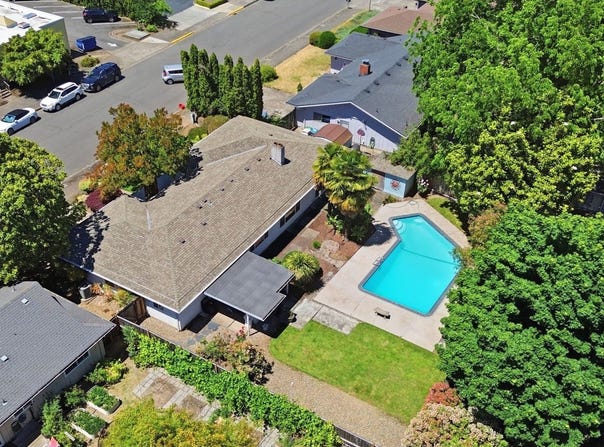 1665 ADKINS St, Eugene, OR 97401