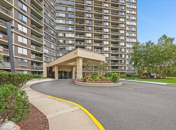 1 Bay Club Drive, Bayside, NY 11360