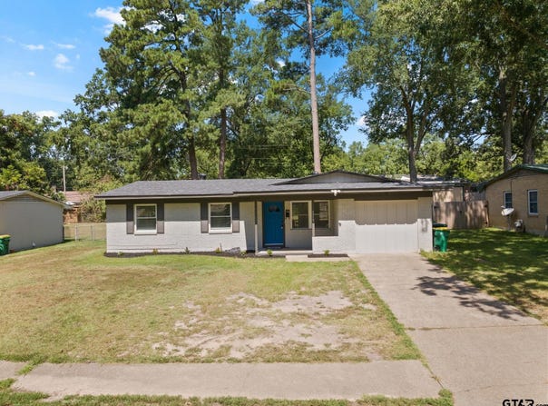 3915 Sabine, Texarkana, TX 75503