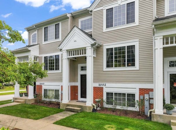 1002 Savoy Court, Elk Grove Village, IL 60007