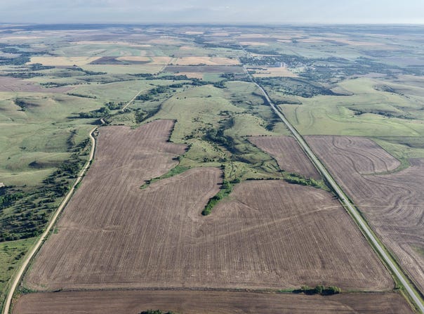 194th St, Luray, KS 67649