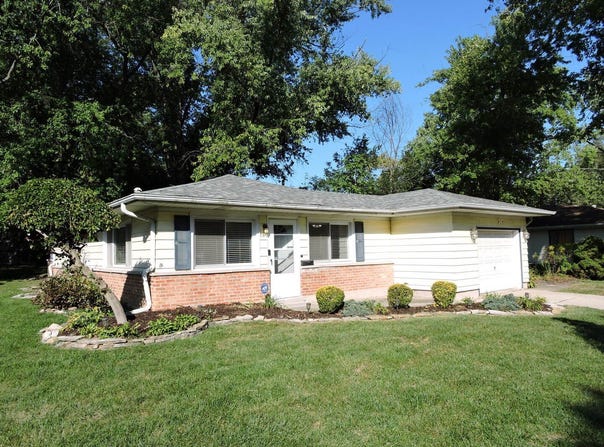 18 E Rocket Circle, Park Forest, IL 60466
