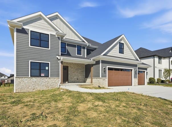 9480 Tall Grass Trail, St. John, IN 46373
