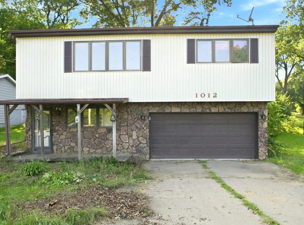 1012 McCoy Road, Evansdale, IA 50707