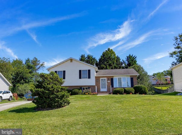 375 SUNSHINE Way, WESTMINSTER, MD 21157