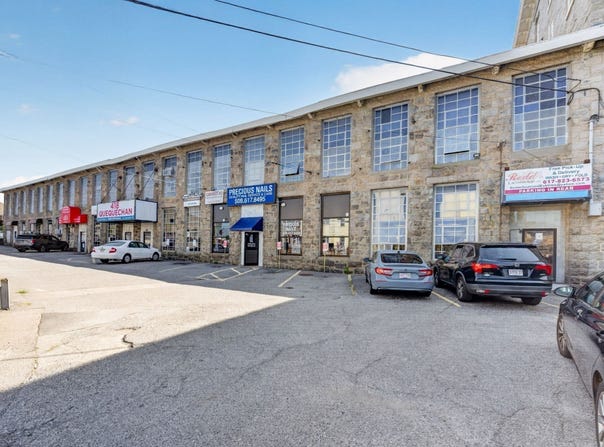 418 Quequechan St, Fall River, MA 02723