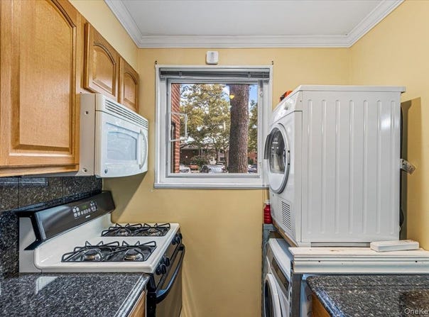 218-19 68th Avenue, Bayside, NY 11364