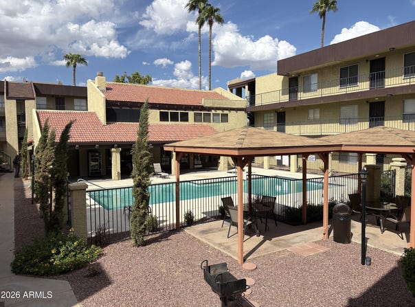 461 W Holmes Avenue, Mesa, AZ 85210