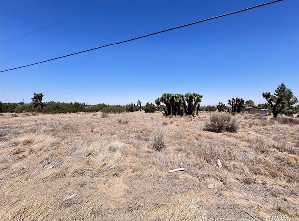 Sunnyslope Road, Phelan, CA 92371