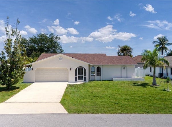 623 SE 31st Lane, Cape Coral, FL 33904