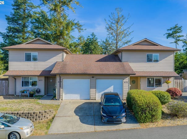 625 CLAY St, CoosBay, OR 97420