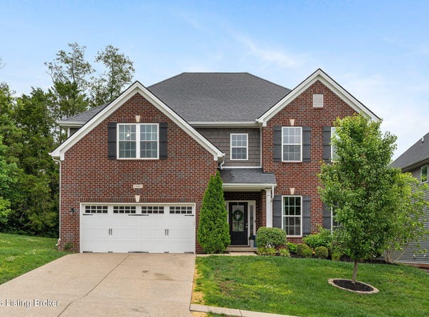 18683 Mila Marie Dr, Louisville, KY 40245