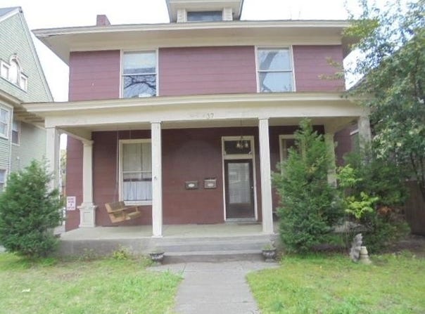 37 S MCLEAN Blvd, Memphis, TN 38104