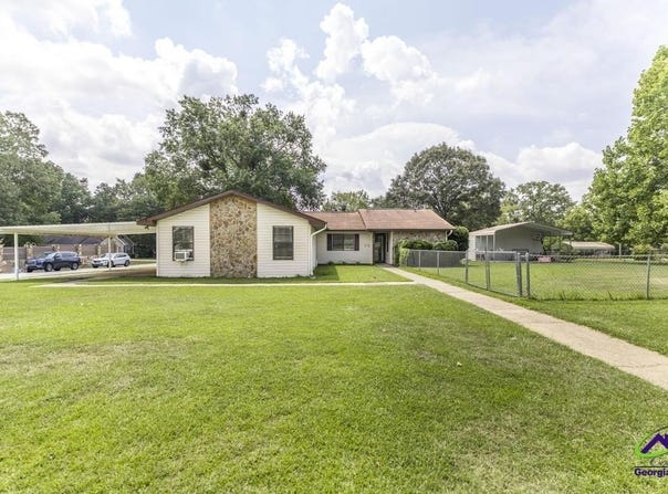 211 Hickory Glen, Centerville, GA 31028