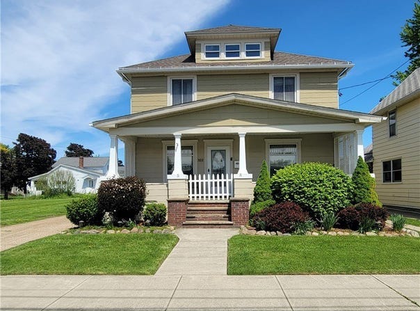 322 Lake Shore Drive E, Dunkirk, NY 14048