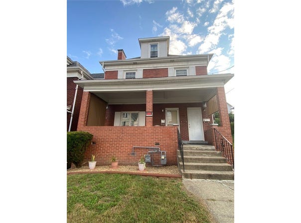 522 Patton Ave, Jeannette, PA 15644