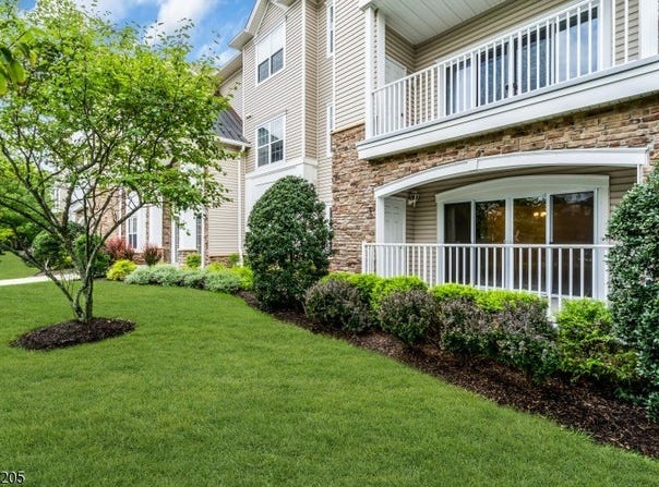 7110 Westover Way, Franklin Twp., NJ 08873-5912