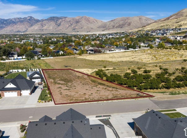 410 W 2100 St S, Perry, UT 84302