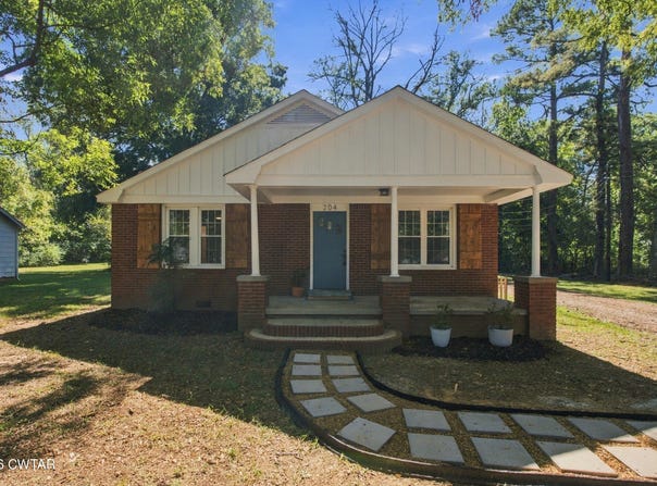 204 Bolivar Highway, Jackson, TN 38301