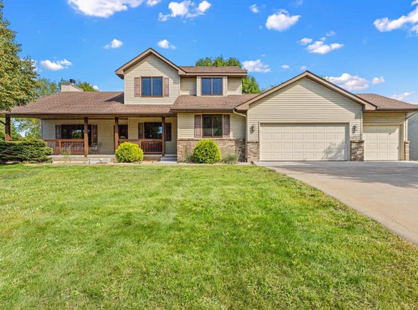 13160 Aspen Drive, Rogers, MN 55374