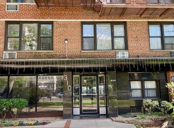 310 Lenox Road, Brooklyn, NY 11226