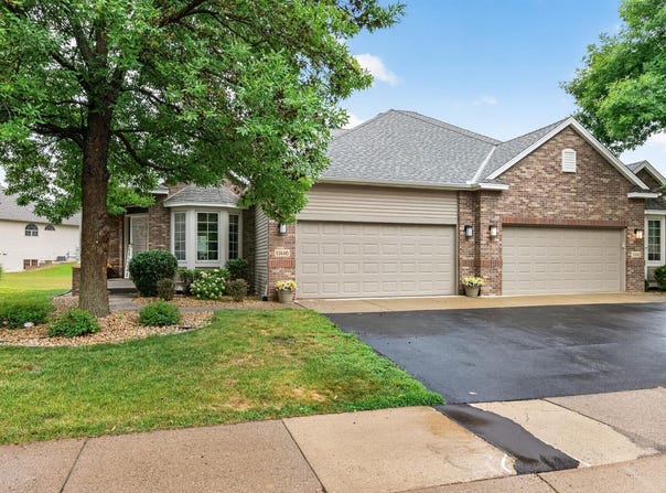 11446 Preserve Lane N, Champlin, MN 55316