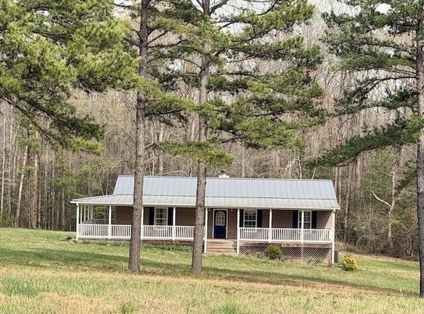 427 Muscadine Trail, Baskerville, VA 23915