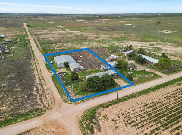 3541 Maverick Road, Sundown, TX 79372