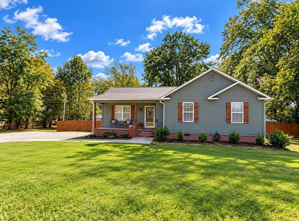 256 CYPRESS Ave, Selmer, TN 38375