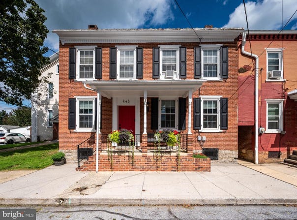 445 N MAIN Street, BERNVILLE, PA 19506