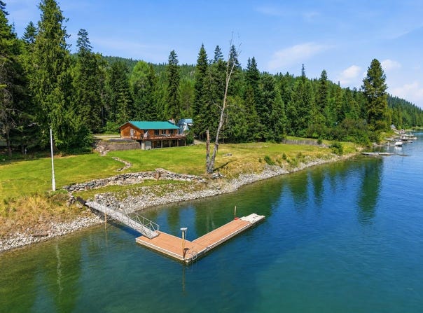 161 S Alaska Ln, Cusick, WA 99119
