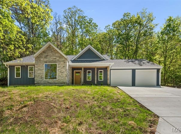 3112 Del Rio Drive, High Ridge, MO 63049