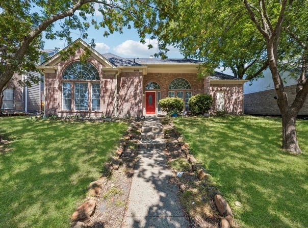 8109 Pickard Drive, Rowlett, TX 75088