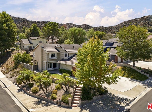 28602 Heather Ln, Castaic, CA 91384