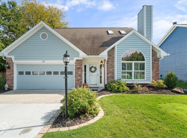 43 Balmoral Court, Zionsville, IN 46077