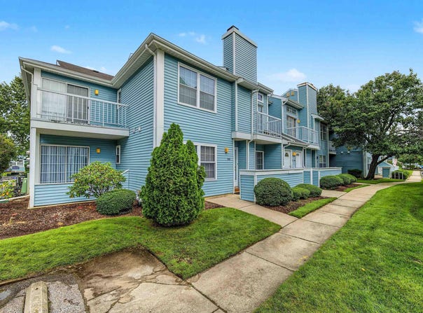 310 Heather Croft, Egg Harbor Township, NJ 08234