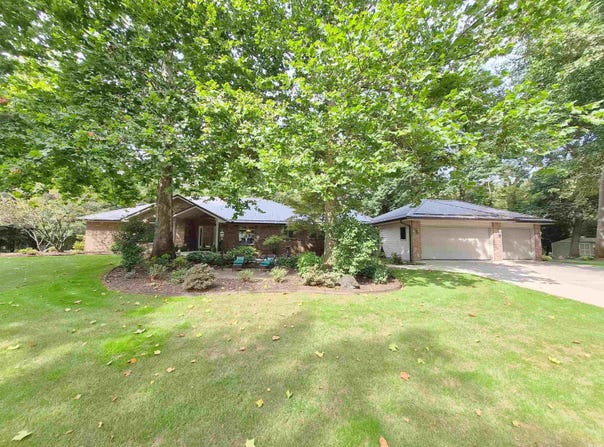 2329 S Old Ditch Road, Warsaw, IN 46580