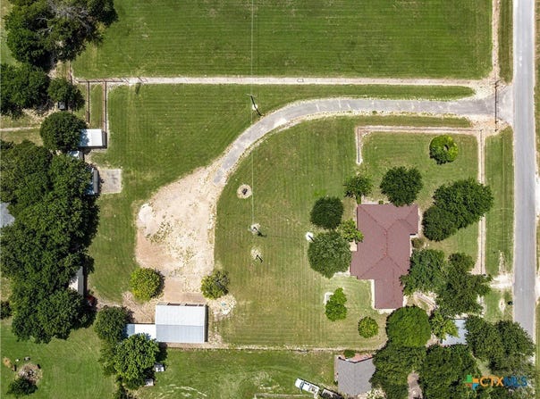 204 Christopher Drive, Eddy, TX 76524