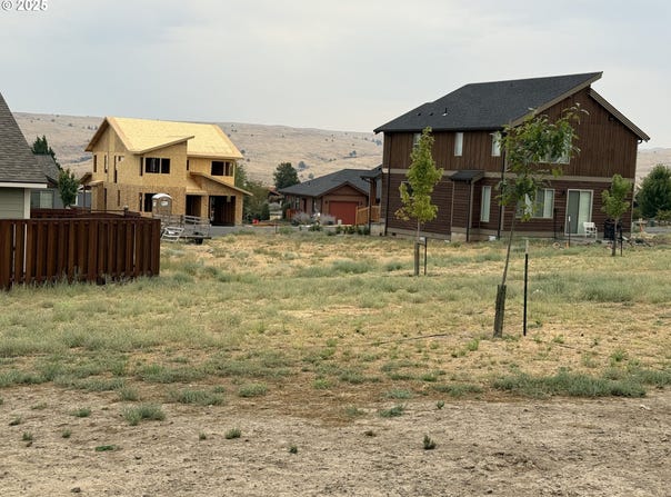 1504 FISH TAIL Rd, Maupin, OR 97037