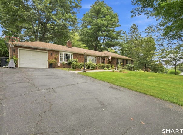 91 Forest Drive, Wethersfield, CT 06109