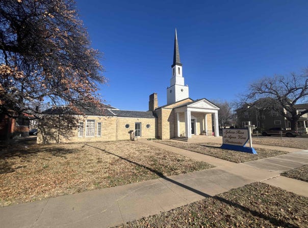 1302 W Broadway, Enid, OK 73703