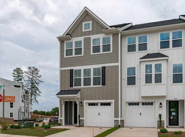 1011 Blackthorn Lane, Durham, NC 27703