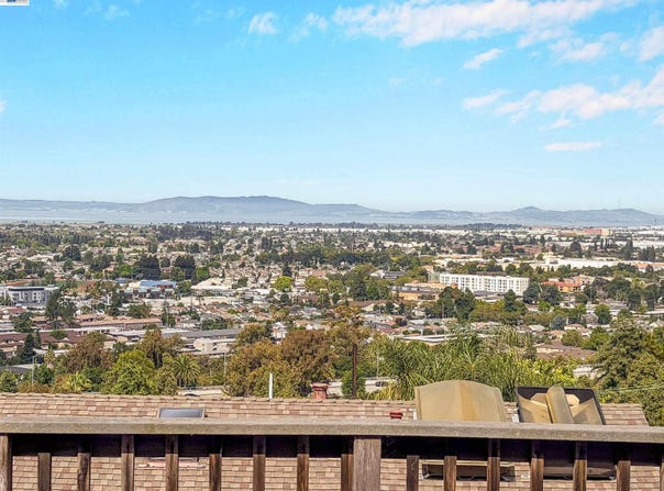 16805 President Dr, Castro Valley, CA 94578