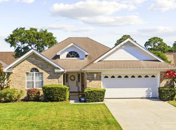 2443 Glen Dr., Little River, SC 29566
