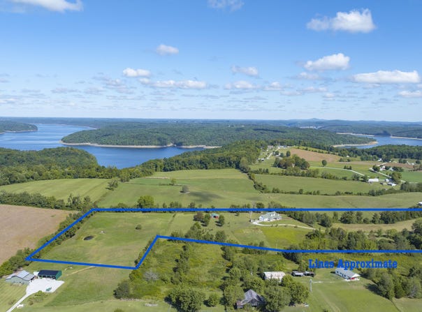 300 Mallard Drive, Monticello, KY 42633