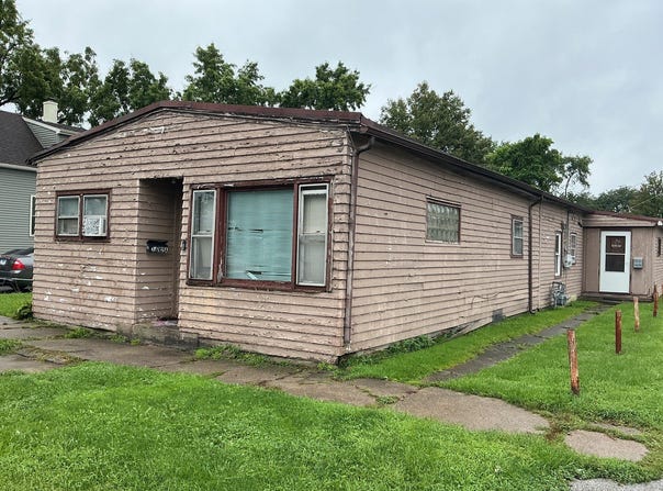 3412 Emerald Avenue, Steger, IL 60475