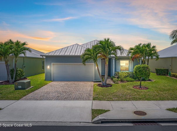 3720 Alamanda Key Drive, Melbourne, FL 32901