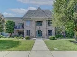 2741 Georgetowne Drive, Highland, IN 46322