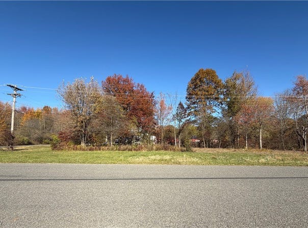 Capel Road, Grafton, OH 44044