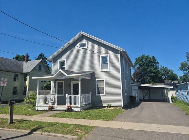 6 E St N, Sherburne, NY 13460